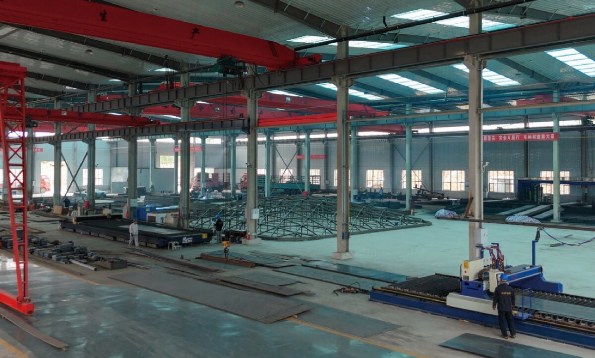 鋼結構工程全流程服務:山東信橋鋼結構有限公司(圖2) 2-25091Q0111R45.jpg